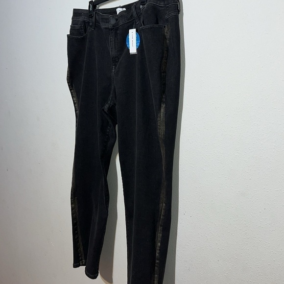Lane Bryant Body Signature Icon jeans in a straight leg Size 22 - Picture 5 of 17